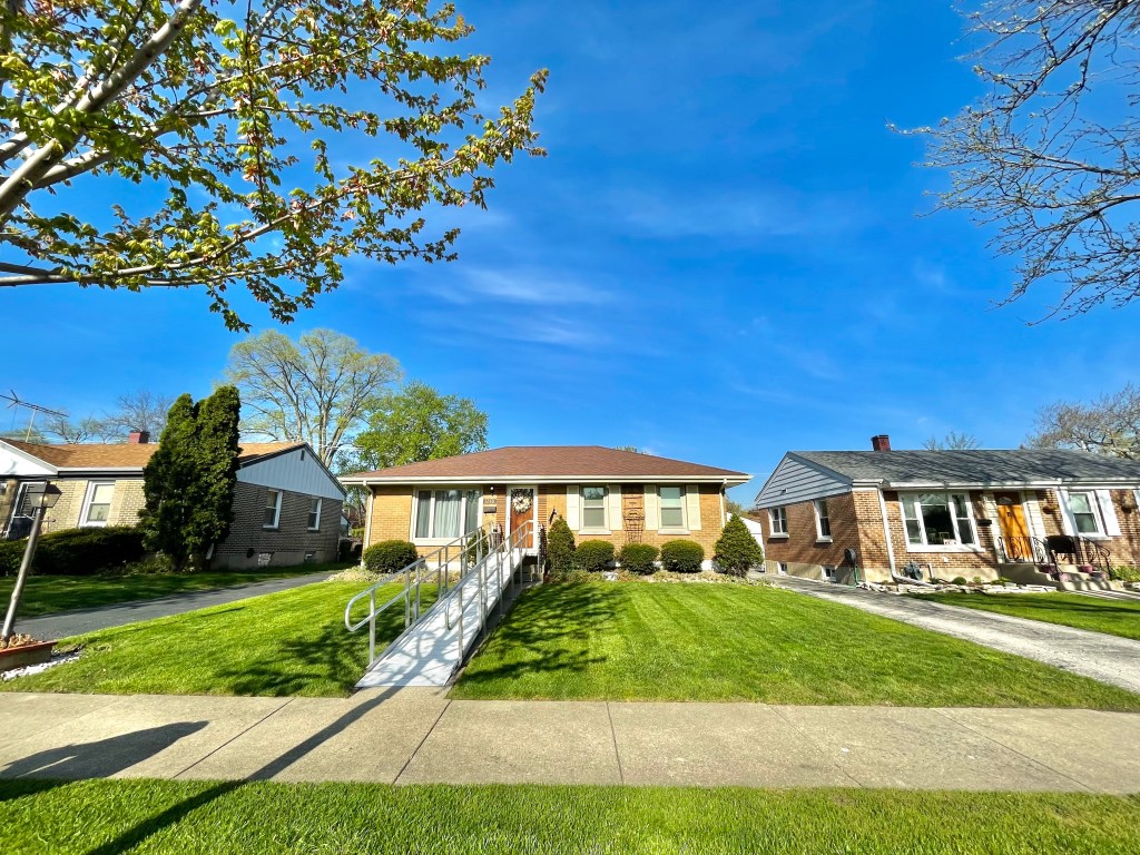 Landscaping in Berkley, Il